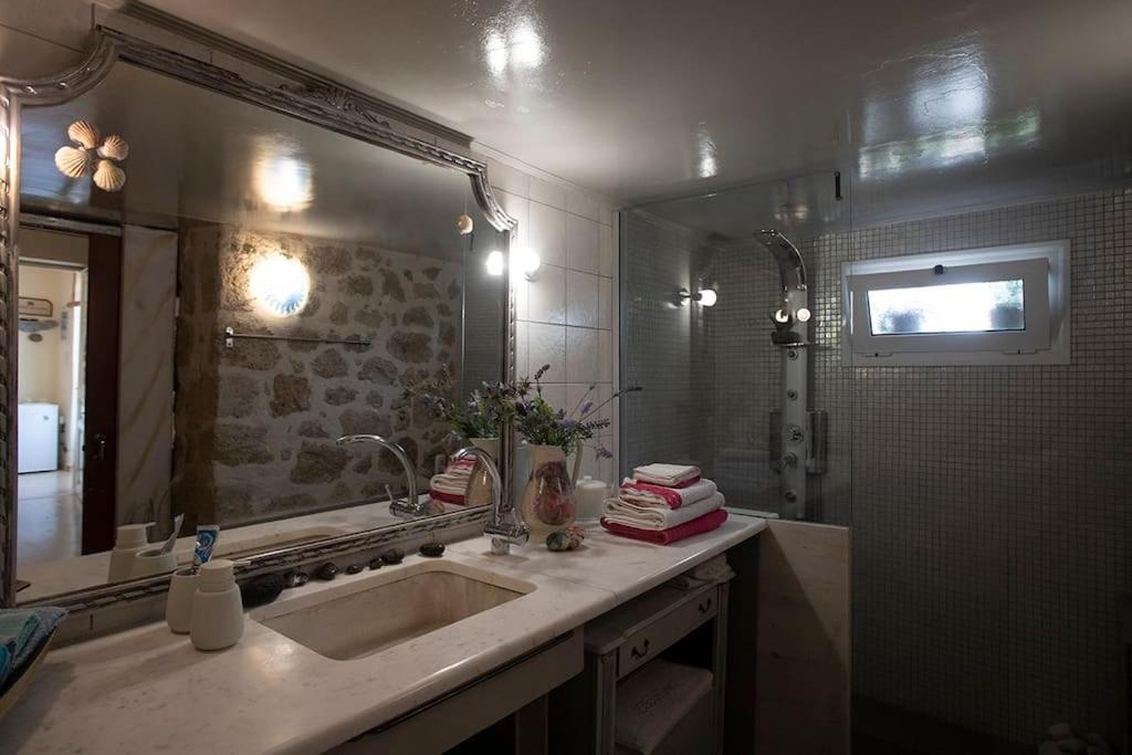 Stone Suite In The Center Of Corinth Exteriér fotografie