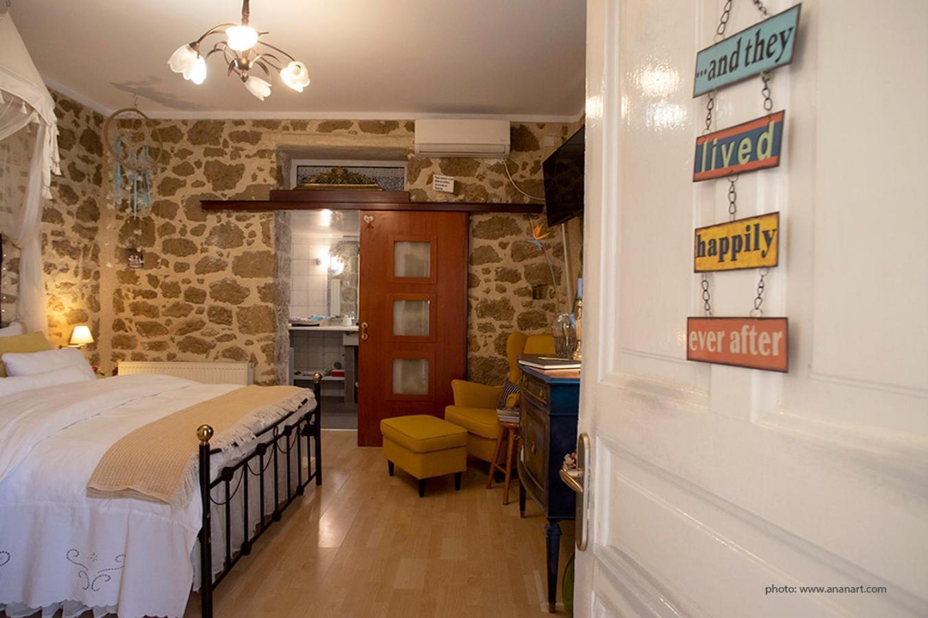 Stone Suite In The Center Of Corinth Exteriér fotografie